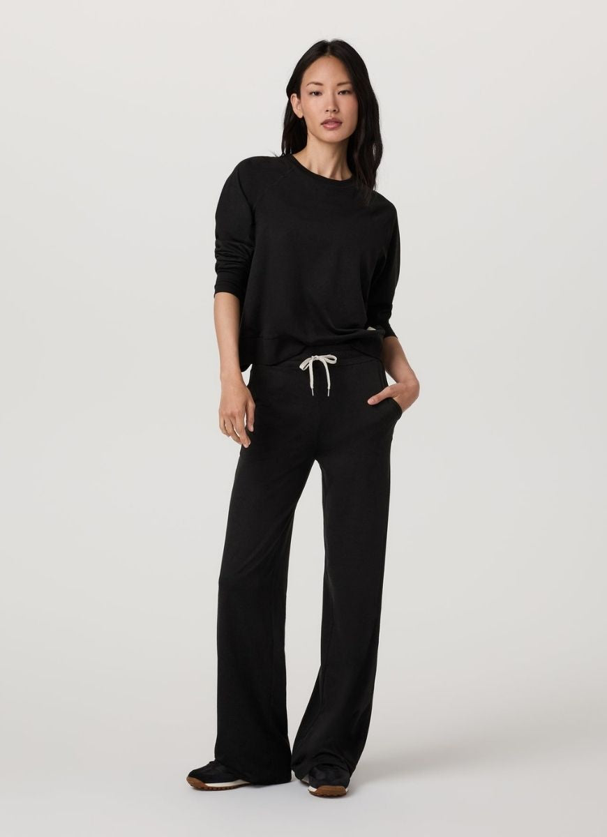 Vuori Women's Long Sleeve Halo Crew in Heather Black Full Length Front View