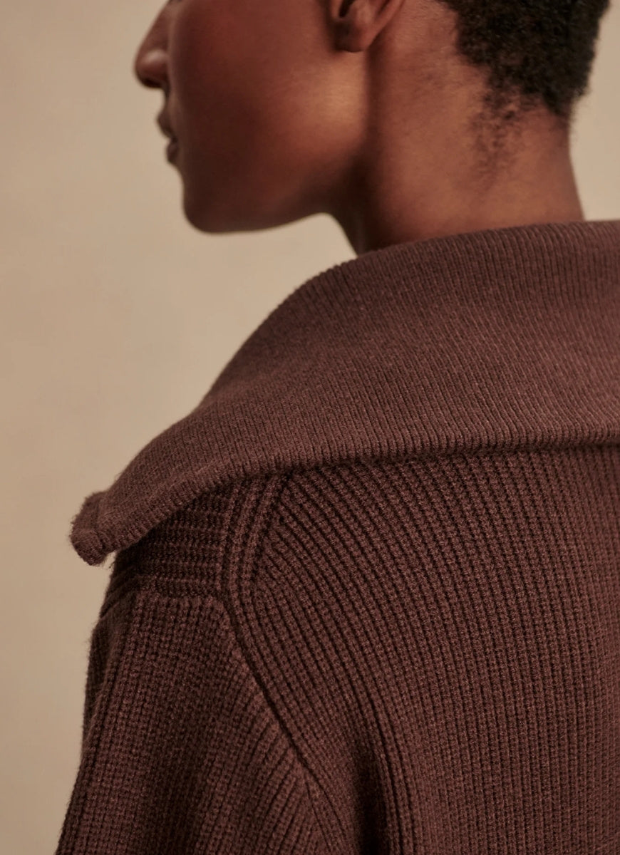 Varley Enrico Knit Jacket in Coffee Bean Close Up Back View of Collar