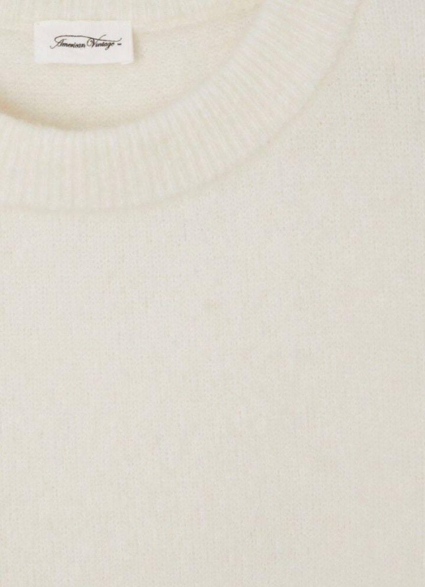 American Vintage Vitow Sweater in Blanc Close Up View