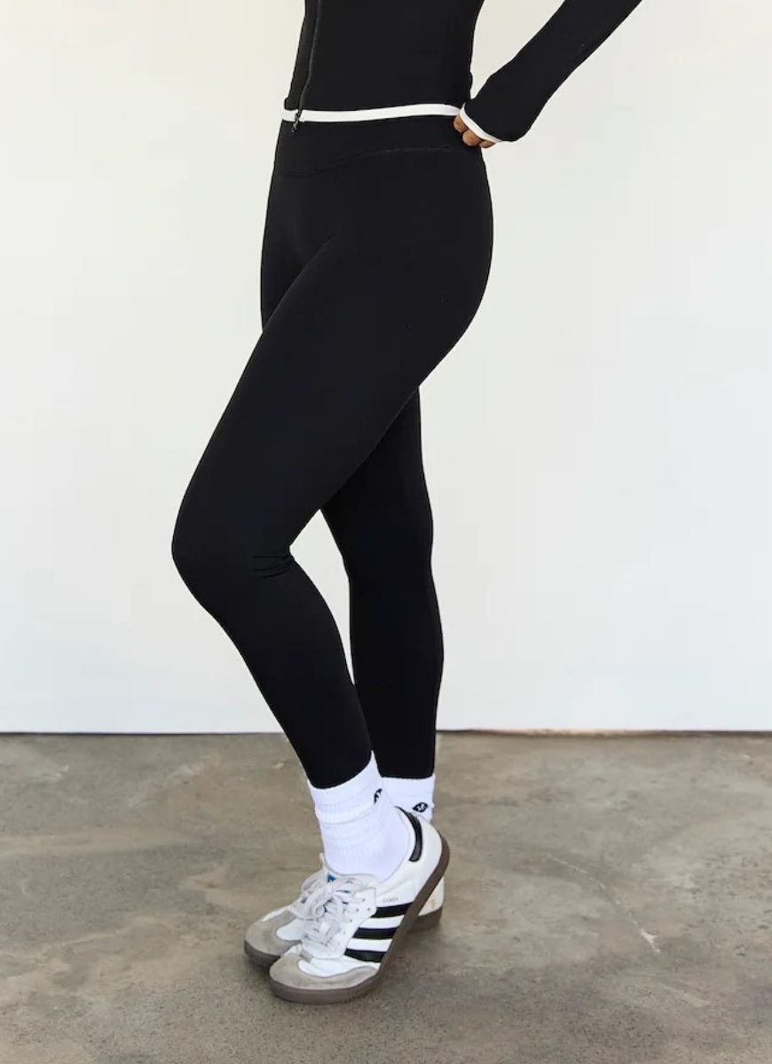 Astoria Luxe Balance Full Length Legging in Black/Cream Angled Side View