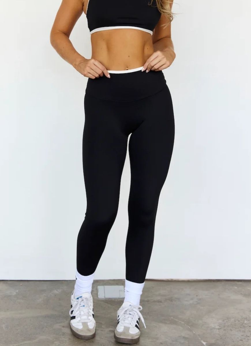 Astoria Luxe Balance Full Length Legging in Black/Cream