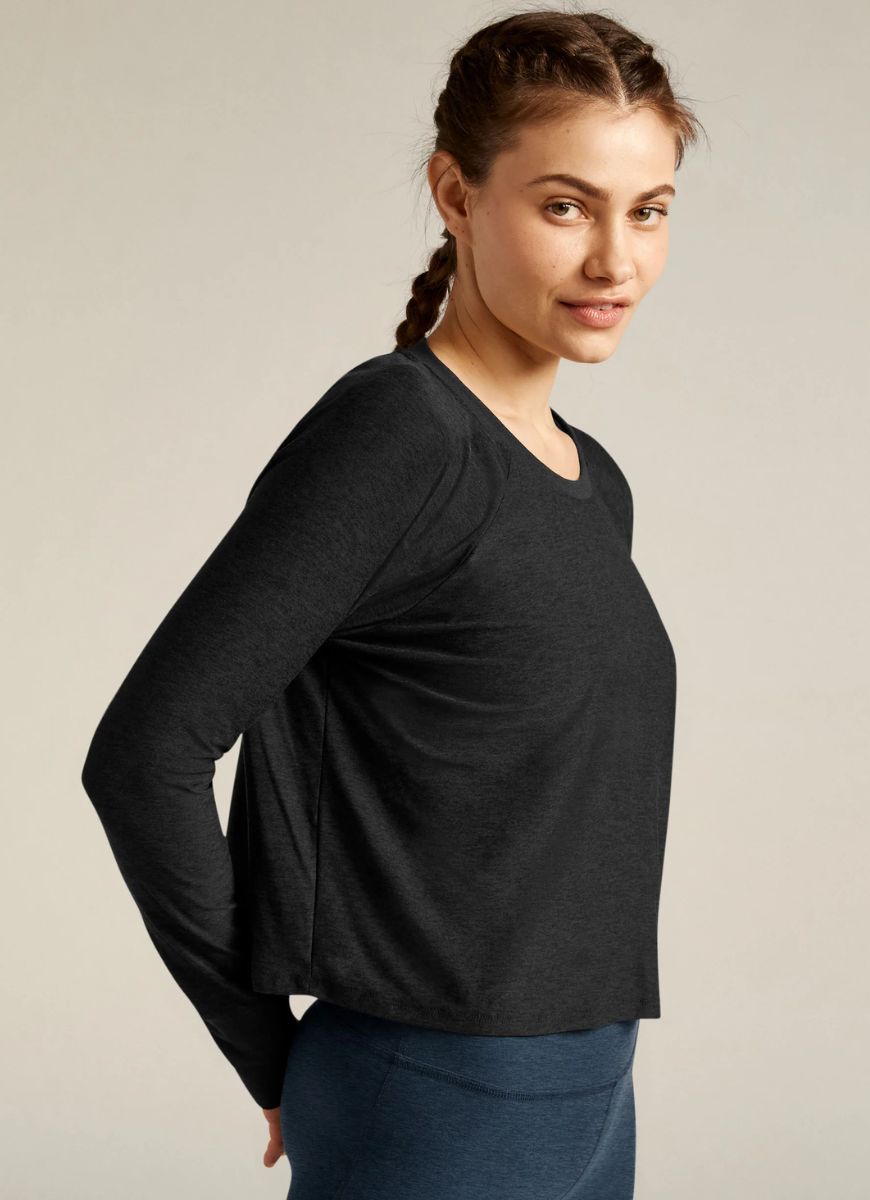 Beyond Yoga Featherweight Daydreamer Pullover in Darkest Night Side View