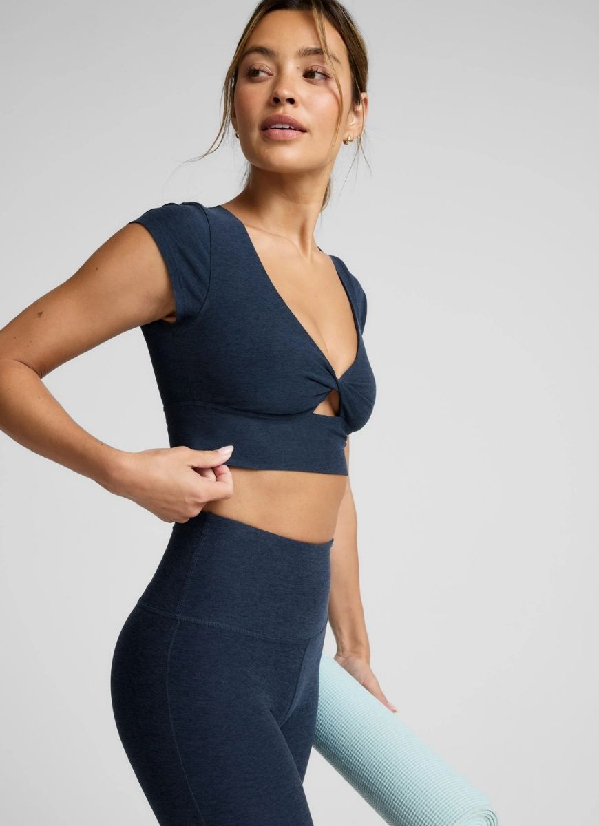 Beyond Yoga Spacedye Get It Twisted Cropped Tee in Nocturnal Navy Angled Side View