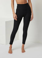 Vuori Clean Elevation Legging in Black Heather Front View