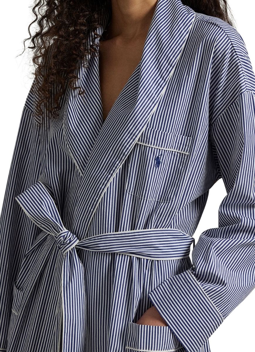 Polo Ralph Lauren Heritage Robe in White Cloud Beacon Blue Close Up Front View