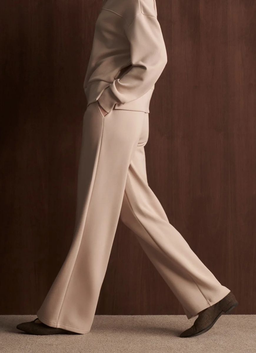 Varley The Wide Leg Pant 30” in Mushroom Side View