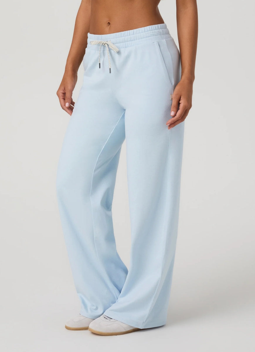 Vuori Halo Essential Wideleg in Soft Sky Heather Angled Side View