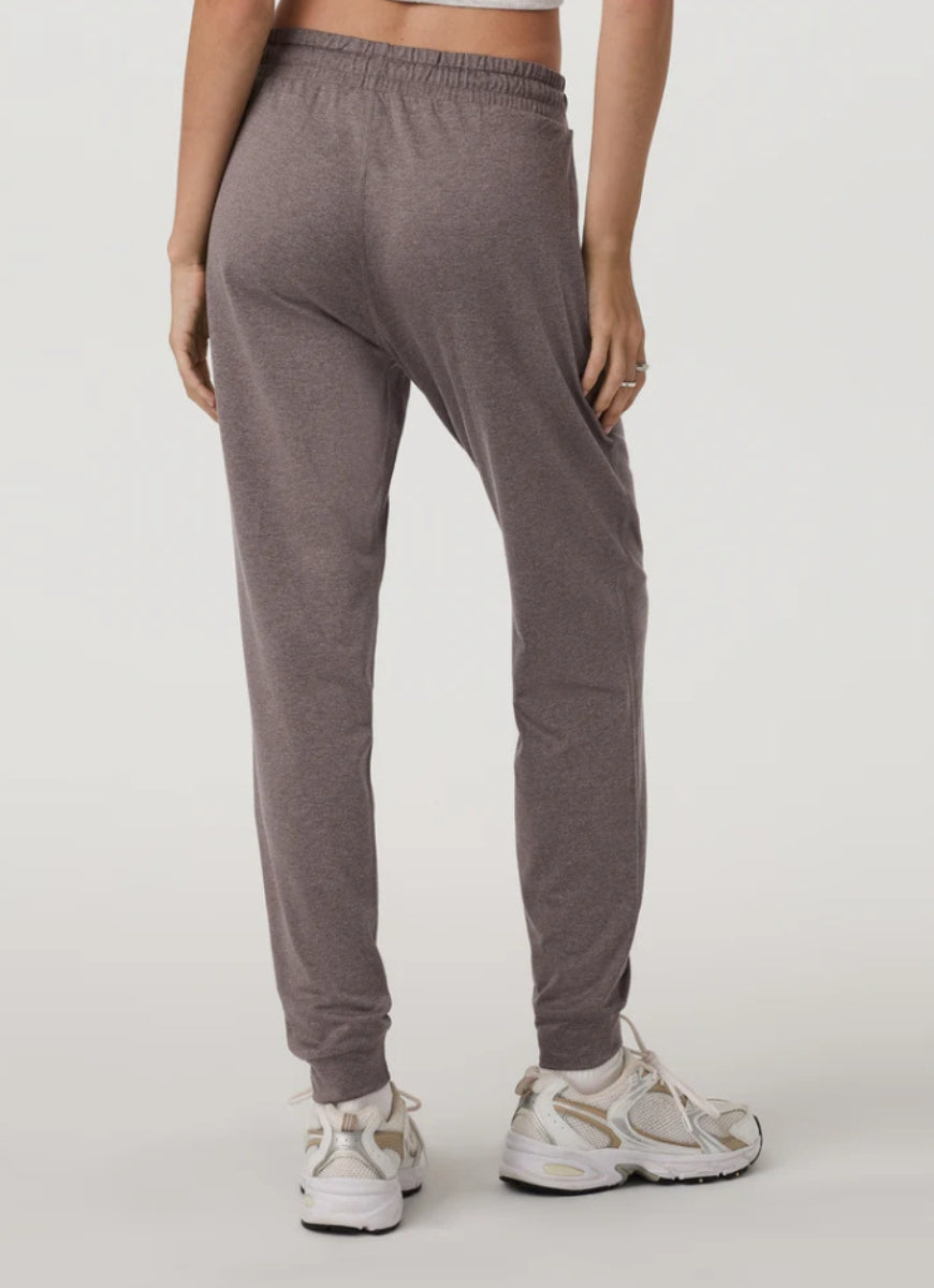 Vuori Performance Jogger Long in Huckleberry Heather Back View
