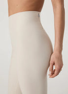 Vuori Clean Elevation Legging in Bone Heather Close Up Side View