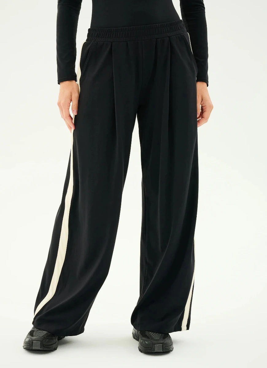 Splits59 Luca Airweight Trouser With Stripe in Black