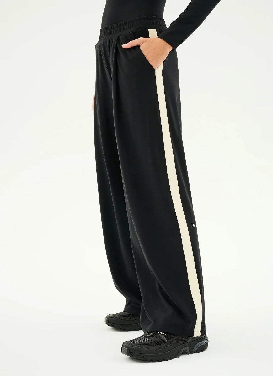 Splits59 Luca Airweight Trouser With Stripe in Black Side View