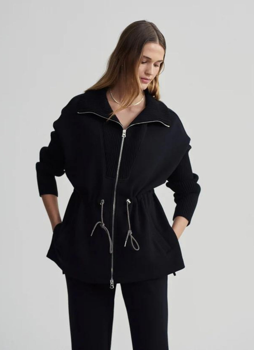 Varley Palen Longline Zip Through in Black