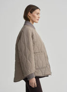 Varley Reno Reversible Quilt Jacket in Fungi Side View