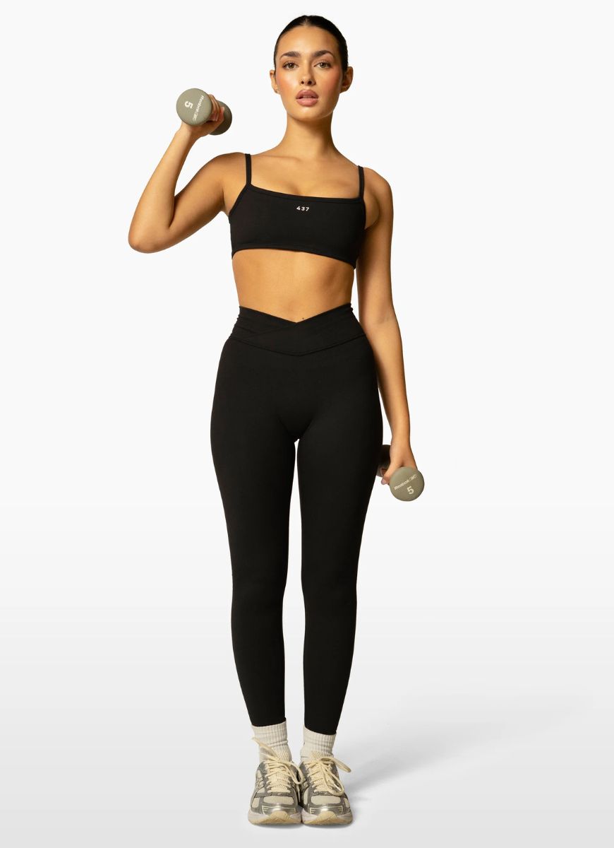 437 The V Legging in Black/Crème Front View