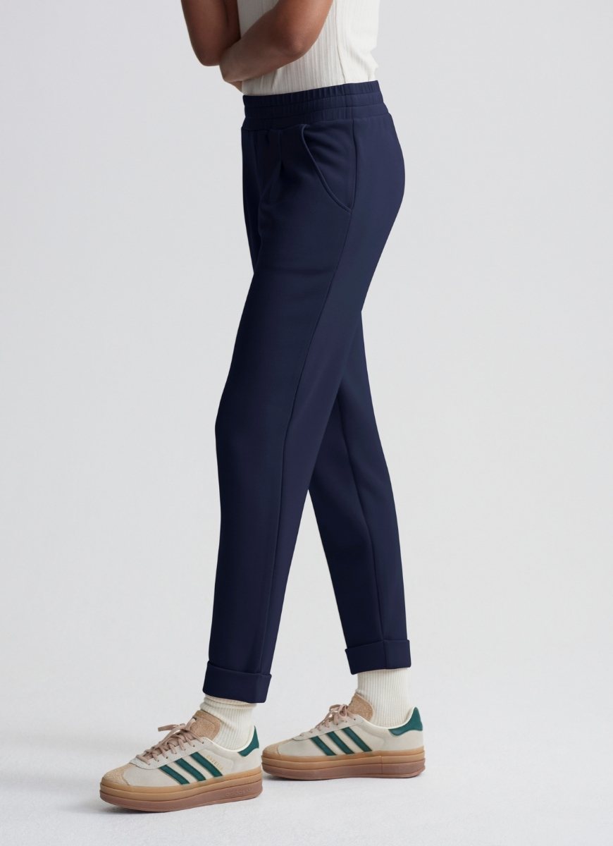 Varley The Rolled Cuff Pant 25” in Navy Side View