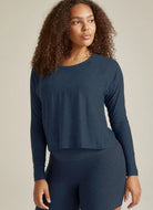 Beyond Yoga Featherweight Daydreamer Pullover in Nocturnal Navy