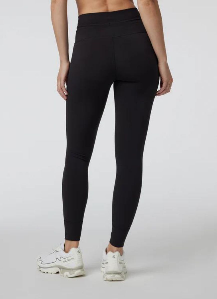 Vuori Daily Legging in Black Waist Down Back View