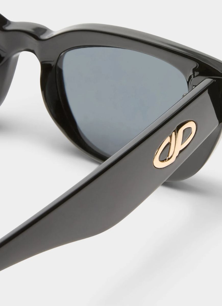 Le Specs Dream Lover Sunglasses in Black Close Up Side View