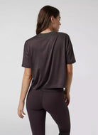 vuori Women's Energy Tee in Sangria Heather Back View