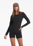 vuori Long Sleeve Luxe Crew in Black Heather