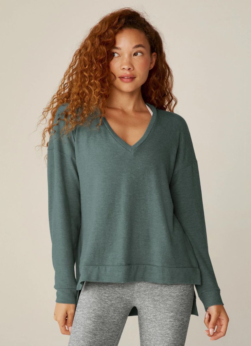 Beyond Yoga Long Weekend Lounge Pullover in Storm