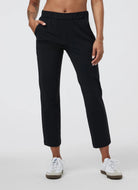 Vuori Women's Miles Ankle Pant in Black