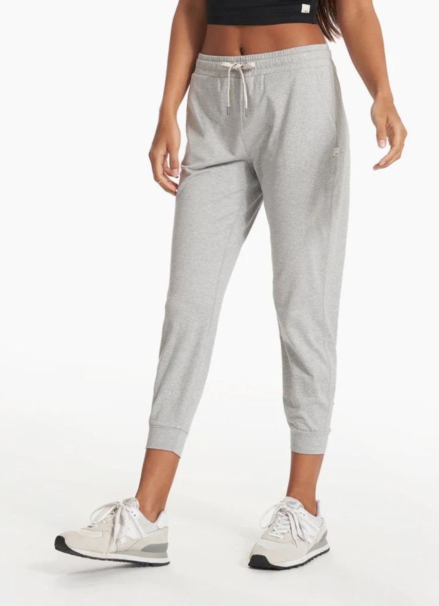 Vuori Women's Performance Jogger in Pale Grey Heather Front View