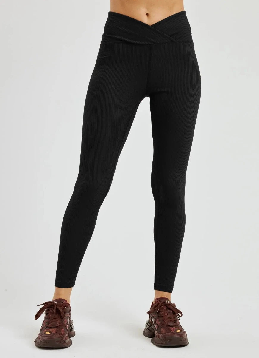 YEAR OF OURS Ribbed Veronica Legging in Black
