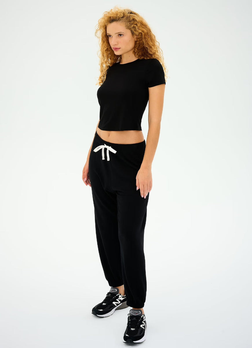 Splits59 Andie Oversized Fleece Sweatpant in Black Full Length Side View