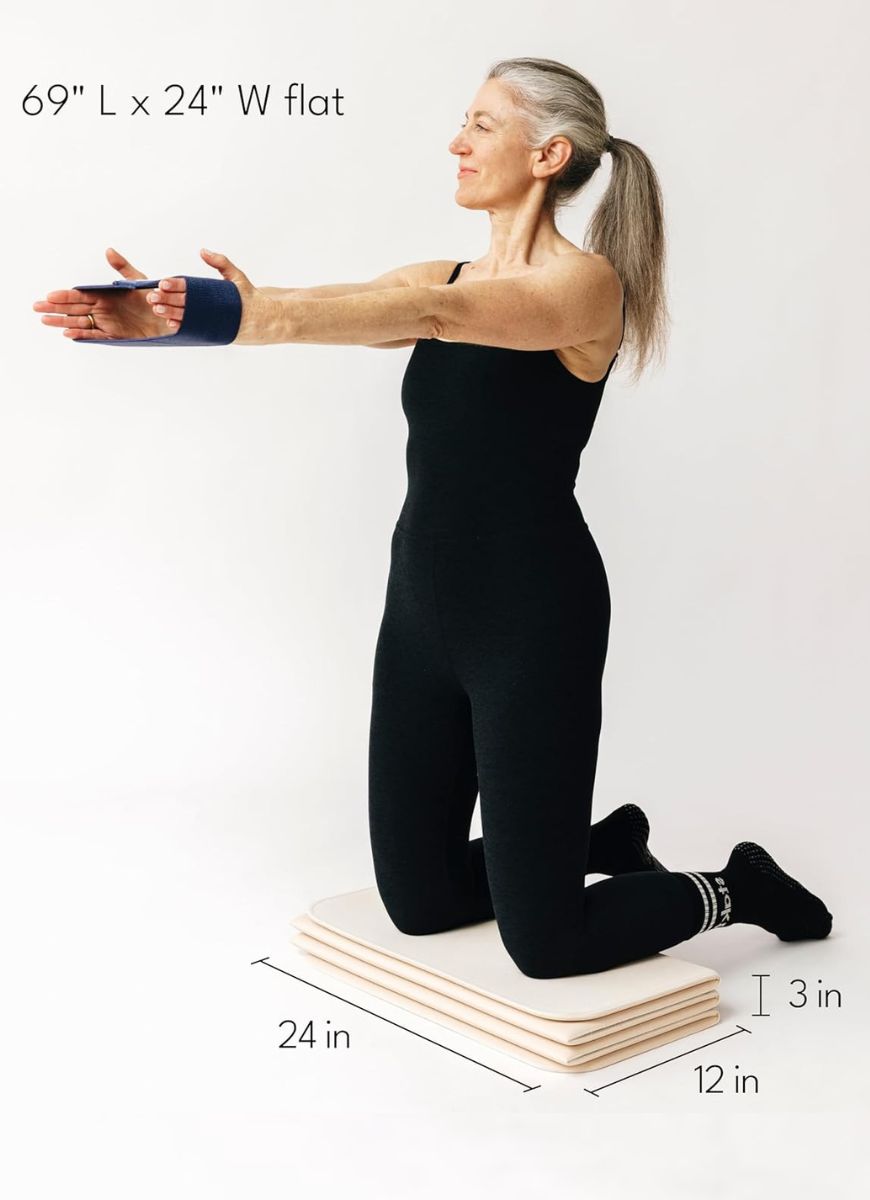 stakt The Stakt 2-in-1 Yoga Mat & Block in Dune Model Kneeling on the Block