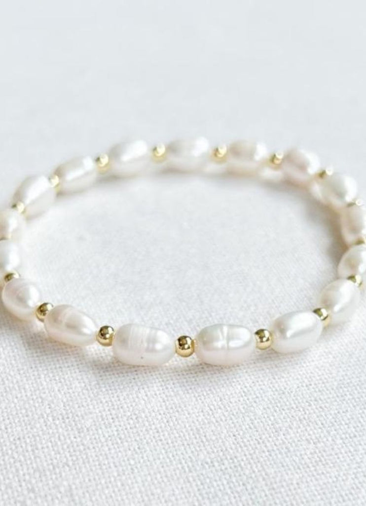 Lo & Co Stranded Pearls Bracelet Side View