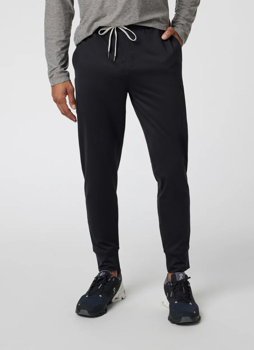 vuori Men's Sunday Performance Jogger in Black
