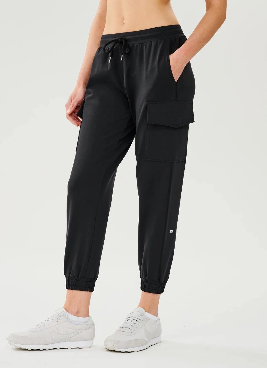 Womens black sales cargo pants canada