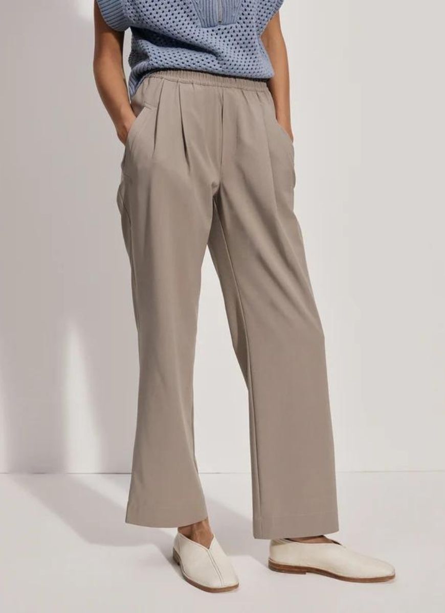 Varley Tacoma Straight Pleat Pant 28" in Cinder