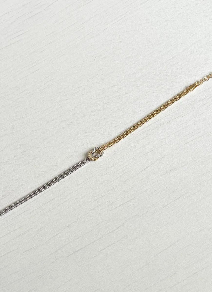 Lo & Co The Knot Bracelet Laying Straight Showing the Knot in the Middle
