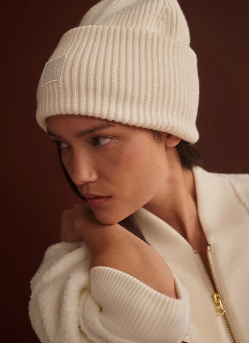 Varley Carly Beanie in Egret
