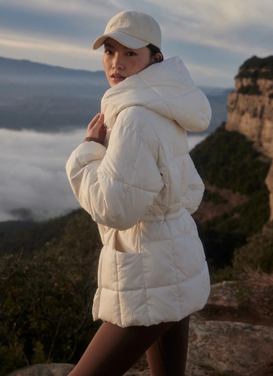Varley Kaia Quilted Coat in Jet Stream