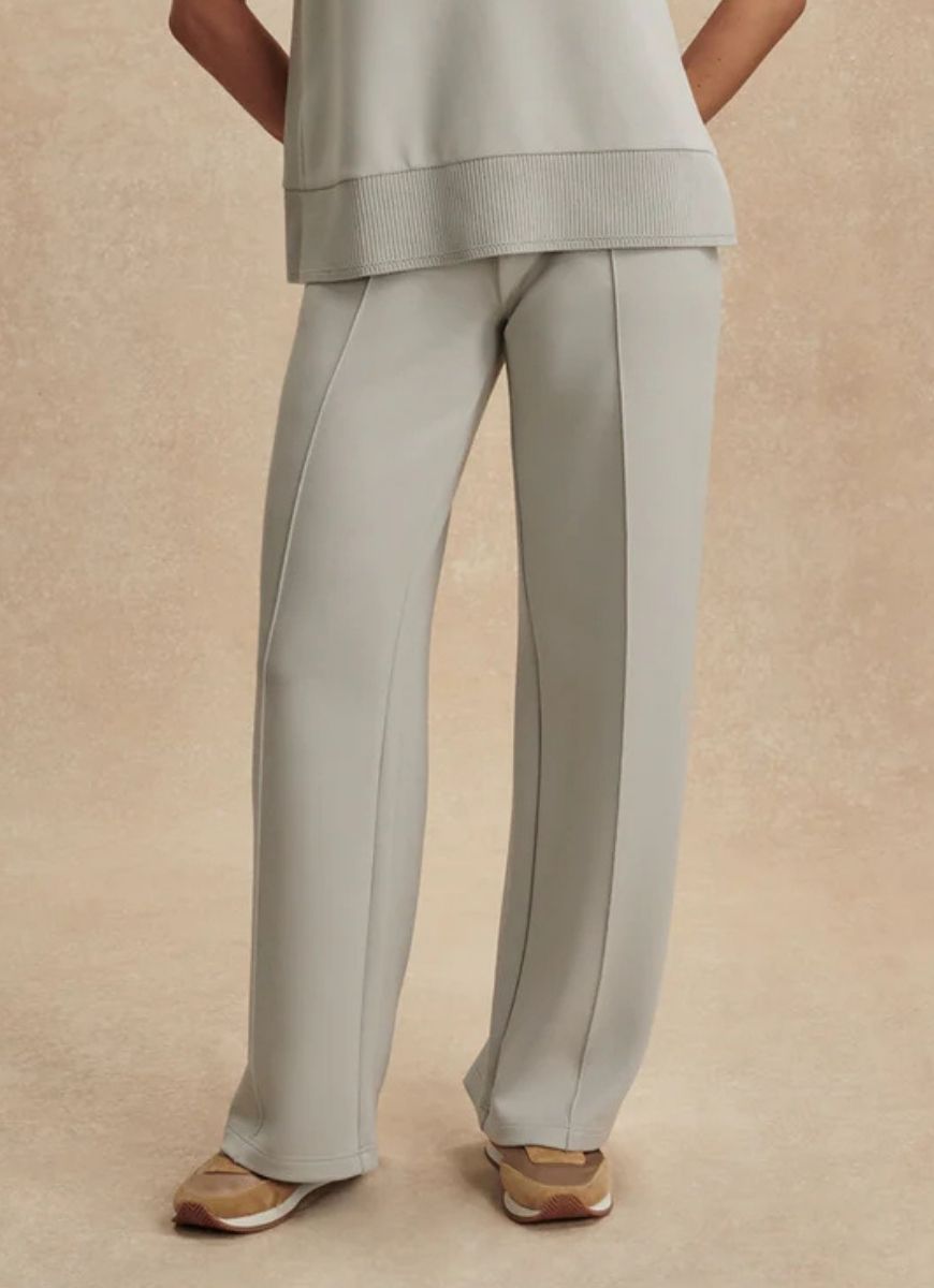 Varley The Wide Leg Pant 30” in Blue Clay Front View