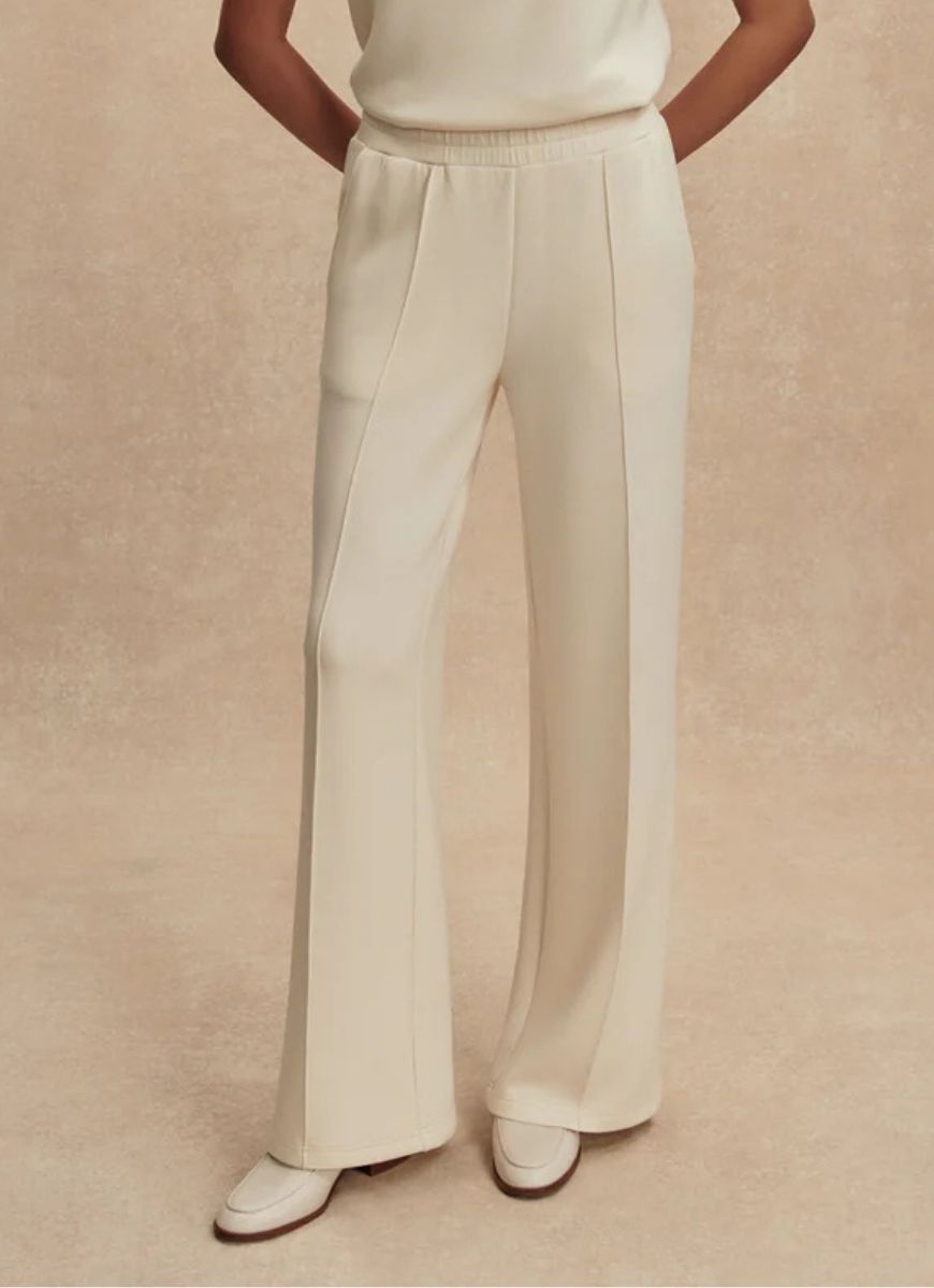 Varley The Wide Leg Pant 30” in Pristine Front View