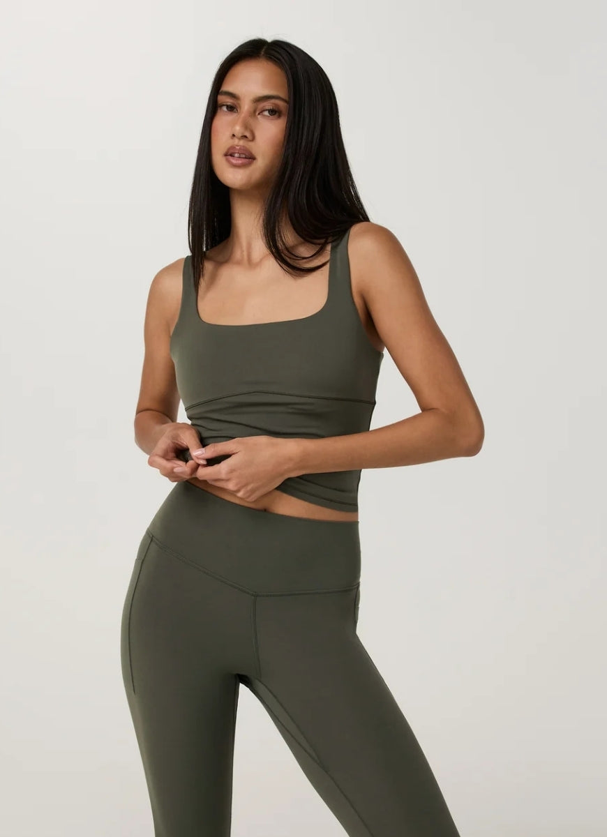 Vuori AllTheForm Support Tank Top in Army