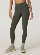 Vuori AllTheForm Legging in Army