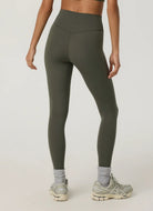 Vuori AllTheForm Legging in Army