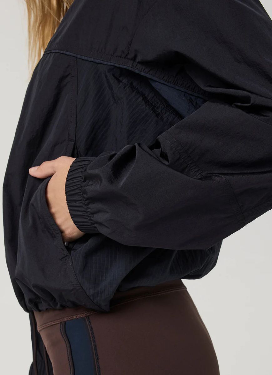 Vuori Court Full Zip Jacket in Ink
