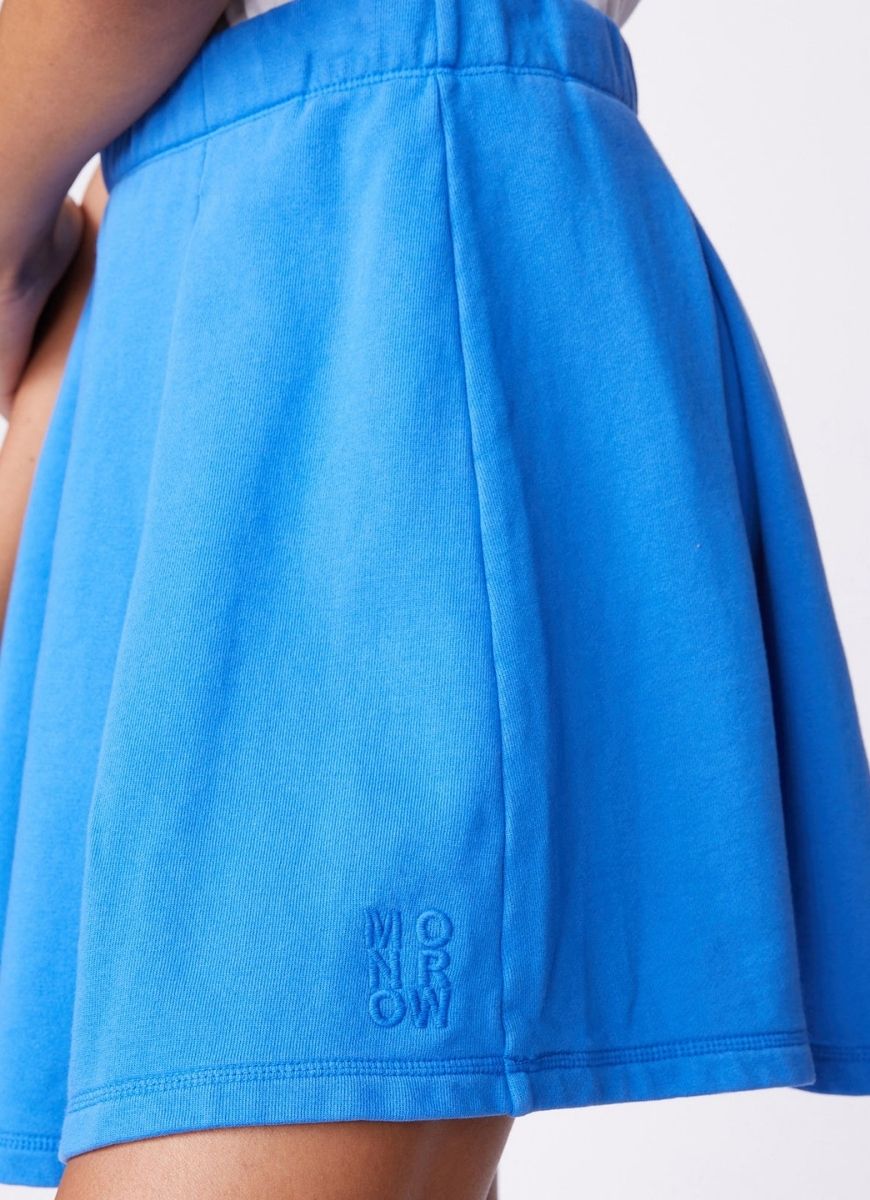 MONROW 90's Classic Tennis Skirt in Blue Close Up View of Pleats